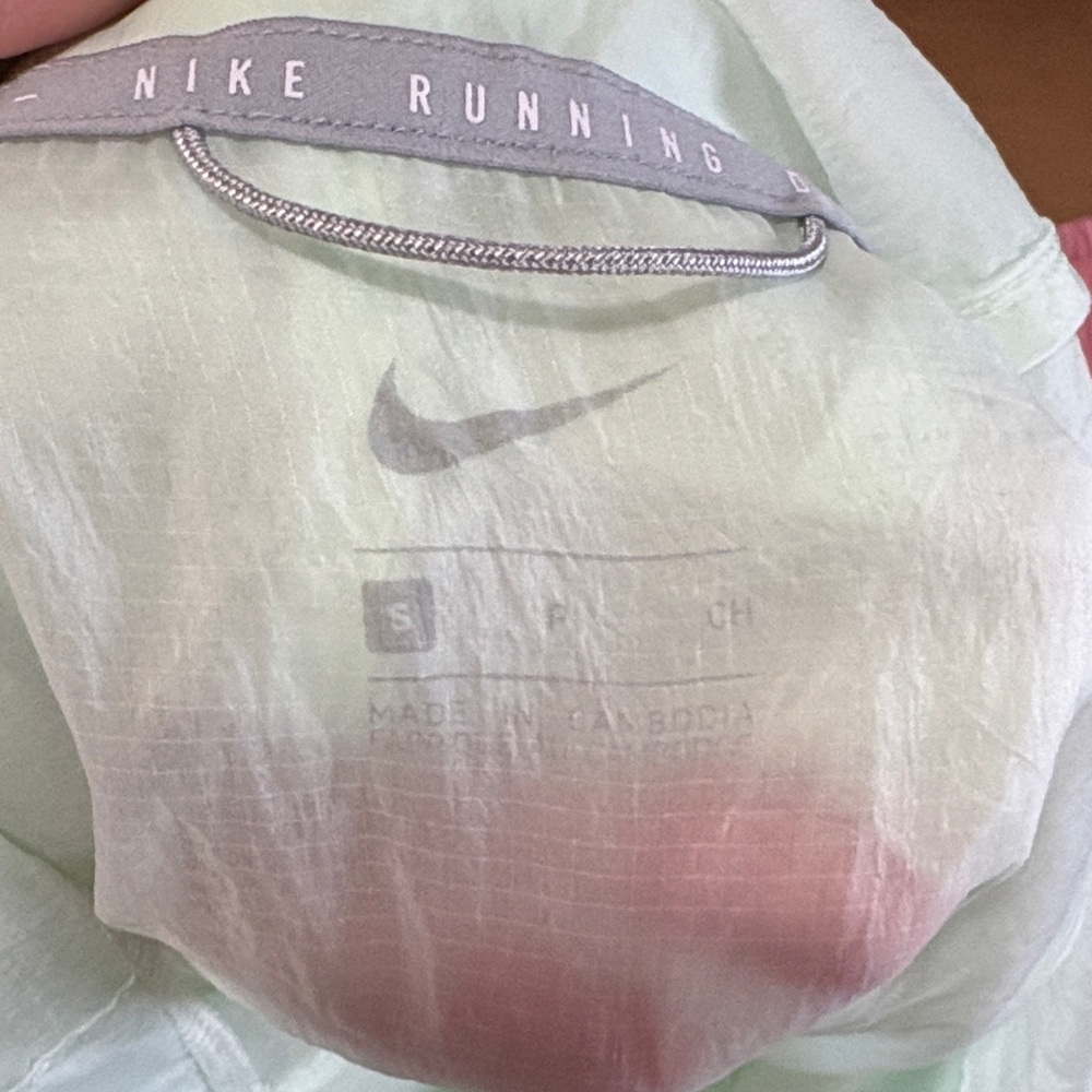 Nike Running Packable Pullover Jacket Reflective … - image 9